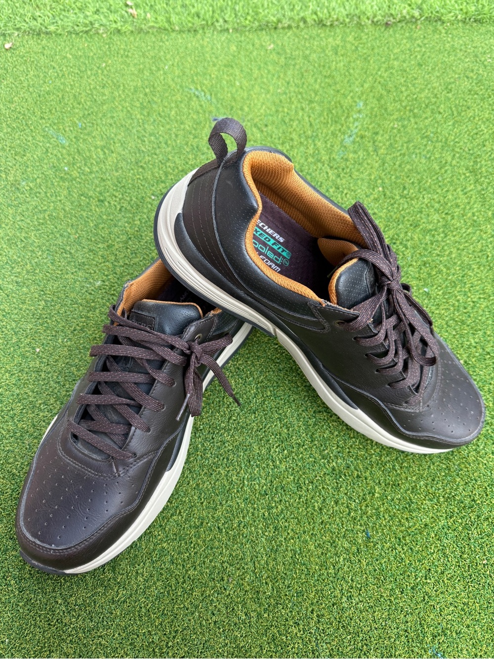 Skechers Relaxed Fit Men’s Size 13 Brown Leather Memory Foam Comfort Shoes